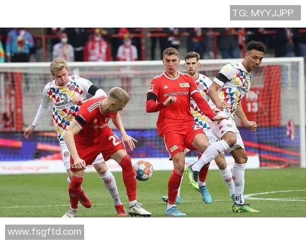 汉堡队迎接新赛季德甲阵容大调整,新秀崭露头角 汉堡队迎接新赛季德甲阵容大调整,新秀崭露头角