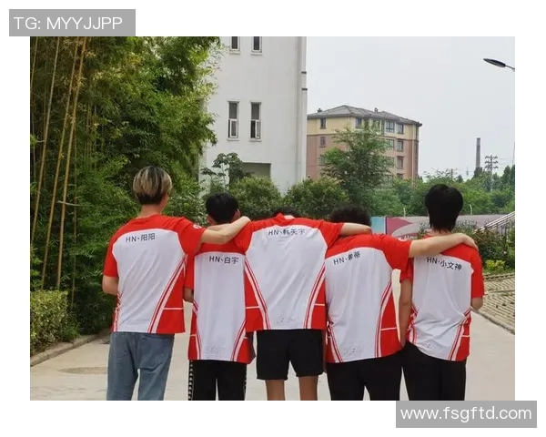 王者荣耀热点分析：深入探讨FPX战队的运营策略与成功之道